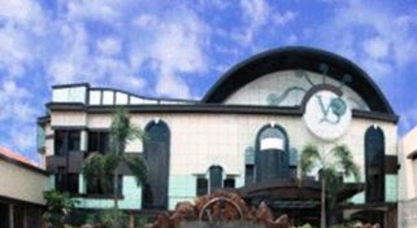 V3 Hotel Surabaya Kültér fotó